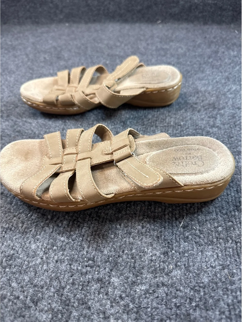 Croft & Barrow Women’s Beige Strappy Wedge Sandals Slip On Comfort Shoes